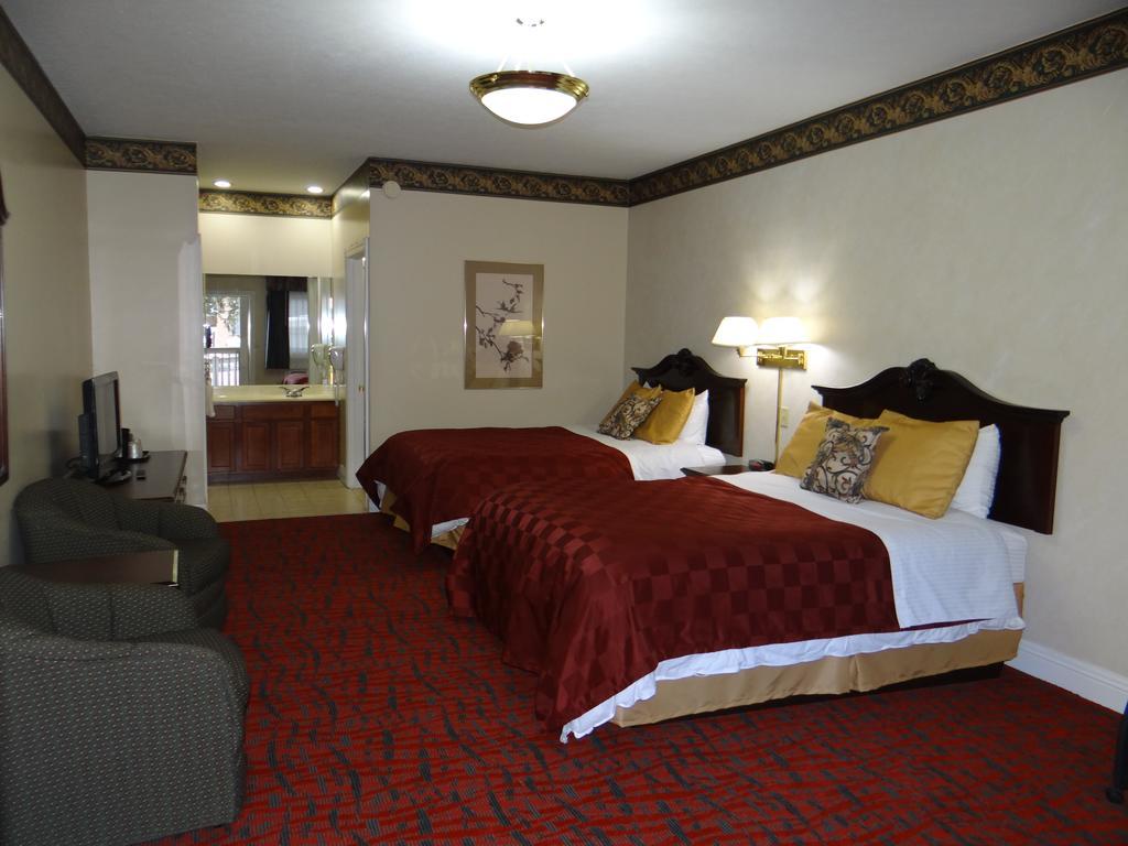 Edelweiss Ski Lodge Ellicottville Rom bilde