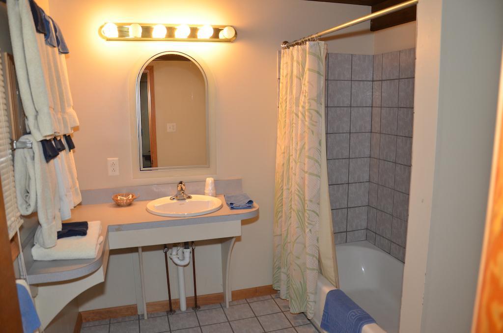 Edelweiss Ski Lodge Ellicottville Rom bilde